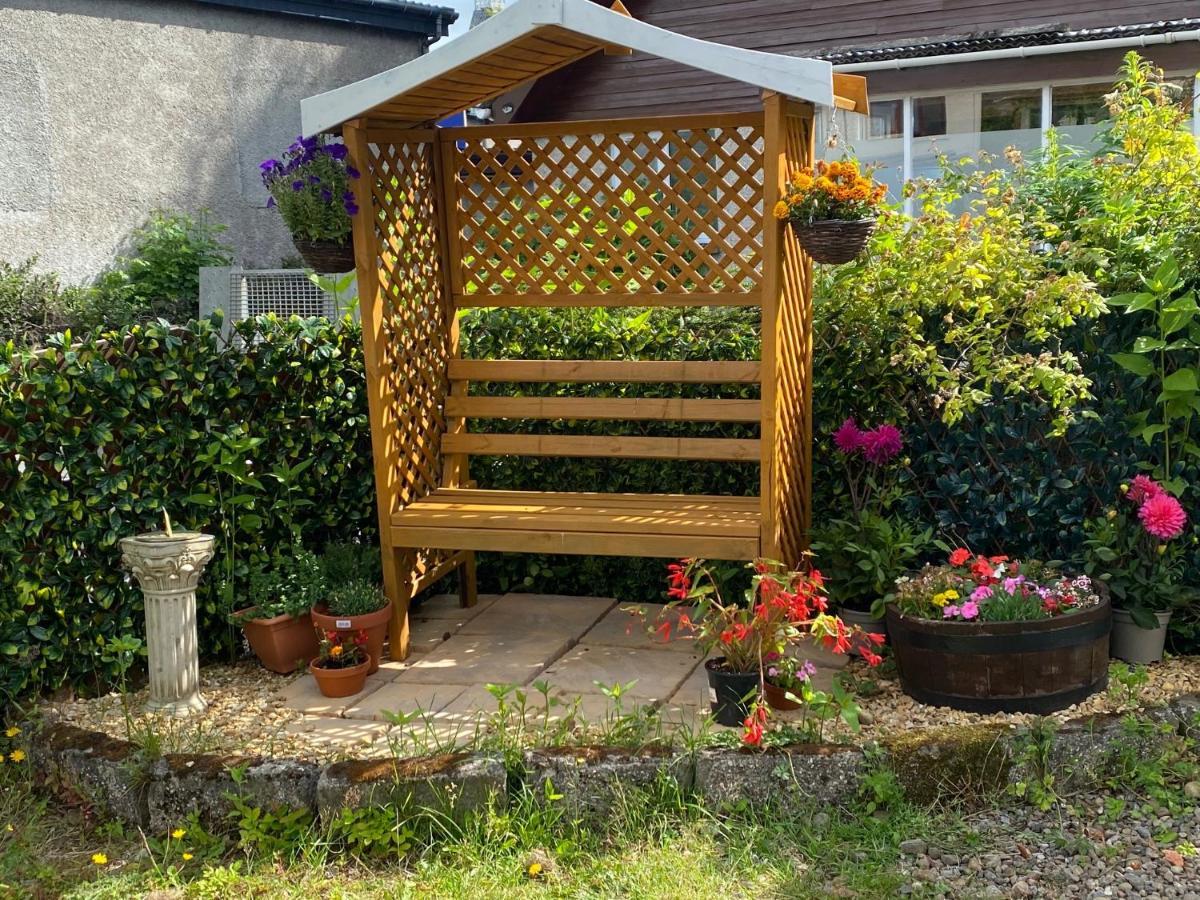 Bosta B&B Inverness Bagian luar foto