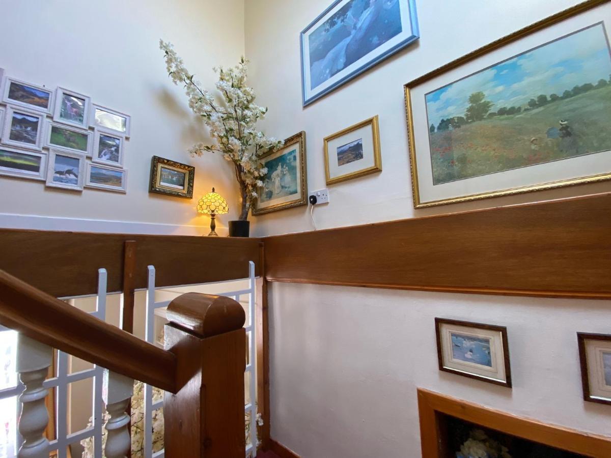 Bosta B&B Inverness Bagian luar foto