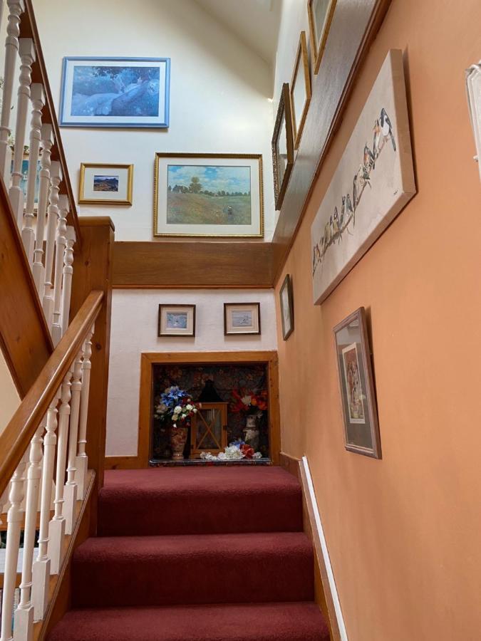 Bosta B&B Inverness Bagian luar foto